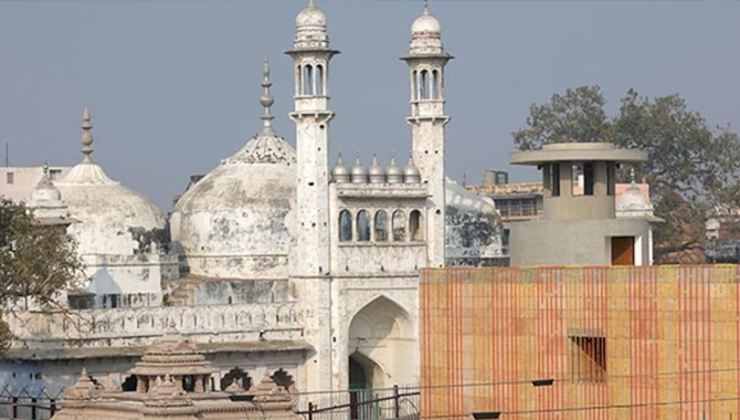 జ్ఞానవాపి మసీదు పై …వారణాసి కోర్టు కీలక నిర్ణయం