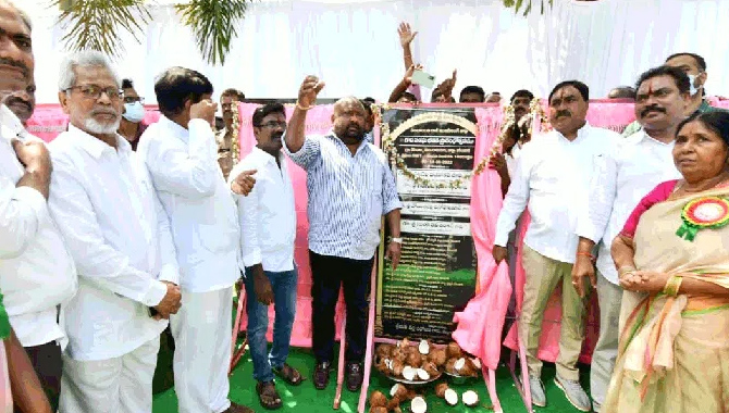 ఆ పార్టీ వల్లే దేశం నాశనం అవుతోంది  : మంత్రి ఎర్రబెల్లి