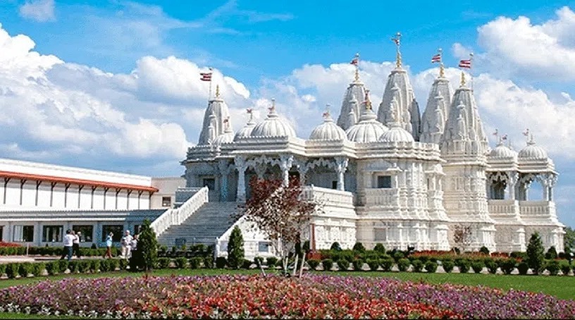 కెనడాలోని ప్రముఖ స్వామినారాయణ్ ఆలయం ధ్వంసం.. భారత్‌కు వ్యతిరేకంగా ఆలయంపై రాతలు!