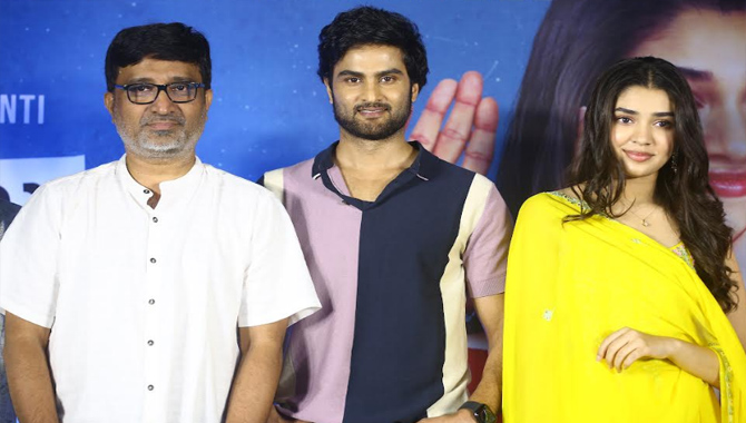 ‘ఆ అమ్మాయి గురించి మీకు చెప్పాలి’ హార్ట్ వార్మింగ్ సక్సెస్! 