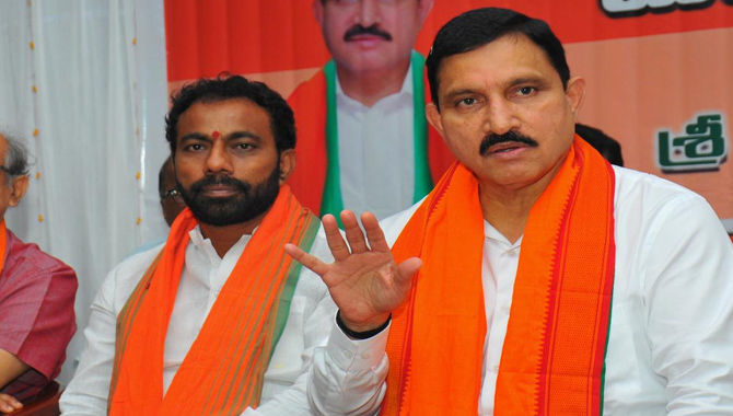 పార్లమెంటులో చట్టం చేస్తేనే తప్ప..  మరే రూపంలోనూ కదిలించలేరు