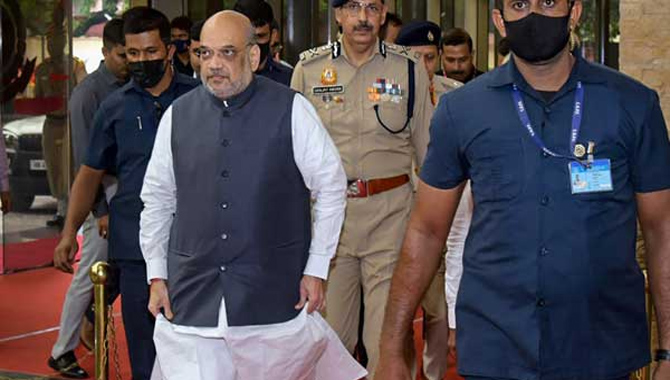 పీఎఫ్ఐ ఆఫీసులపై ఎన్ఐఏ దాడులు.. హోంమంత్రి అమిత్ షా ఉన్నత స్థాయి సమావేశం