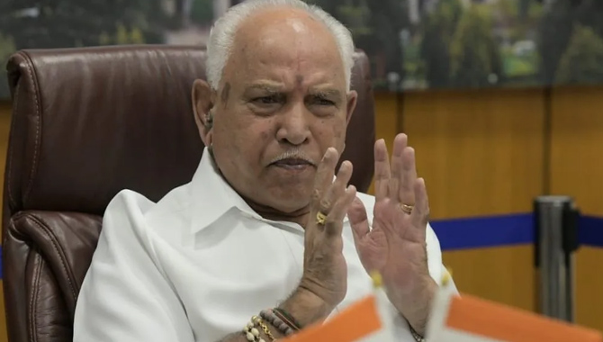 యడియూరప్పకు సుప్రీంలో ఊరట