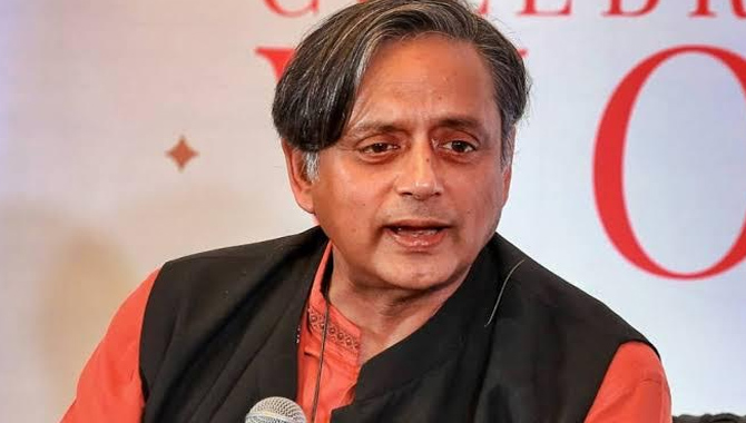 కాంగ్రెస్ అధ్యక్ష పదవికి శశిథరూర్ నామినేషన్ వేసేది అప్పుడేనా?