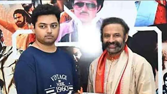 కుక్కలు మొరుగుతున్నాయంటూ నందమూరి మోక్షజ్ఞ కౌంటర్ ట్వీట్