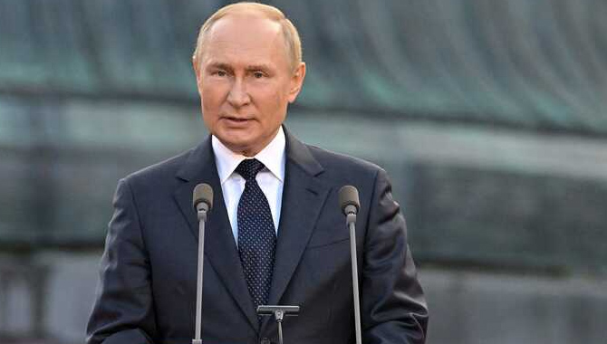 రష్యన్ లకు పుతిన్ ప్రభుత్వం క్షమాపణ
