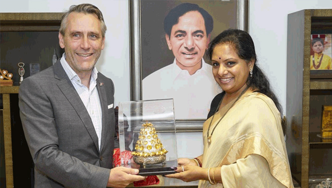 ఎమ్మెల్సీ కవితను కలిసిన బ్రిటిష్ డిప్యూటీ హై కమిషనర్