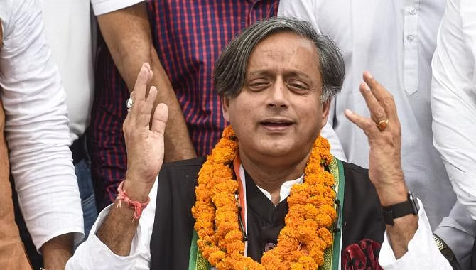 పార్టీలో పెద్ద నాయకులు నాకు మద్దతు ఇవ్వాలని ఎప్పుడూ అనుకోలేదు: శశిథరూర్