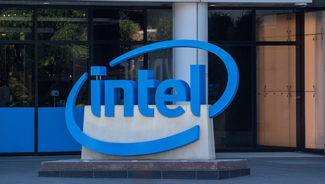 ఇంటెల్ చరిత్రలోనే తొలిసారి! ఇంటెల్ చరిత్రలోనే తొలిసారి!