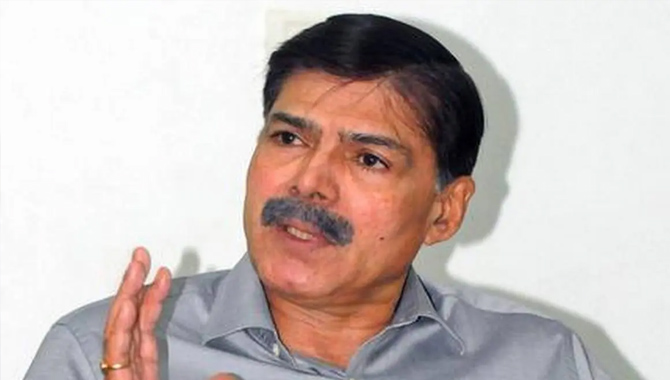 వీరప్పన్‌ను మట్టుబెట్టిన విజయ్‌ కుమార్‌ రాజీనామా