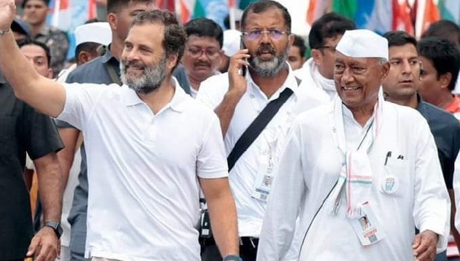 కాంగ్రెస్ ఆధికారంలోకి రాగానే ఆ హామీ అమలు : దిగ్విజయ్ సింగ్