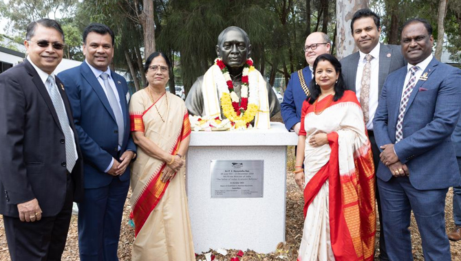 PV Statue Unveiled in Australia