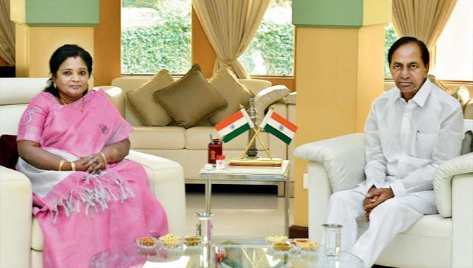 తెలంగాణలో గవర్నర్ వర్సెస్ గవర్నమెంట్..! బిల్లుల ఆమోదంపై తమిళిసై హాట్ కామెంట్స్..!!