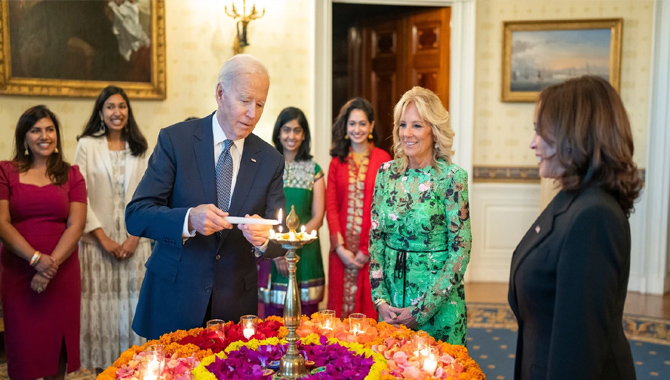 శ్వేతసౌధంలో దీపావళి వేడుకలు