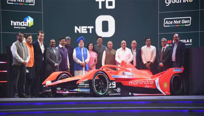 హైదరాబాద్ లో తొలిసారి ఫార్ములా-ఈ  రేసింగ్