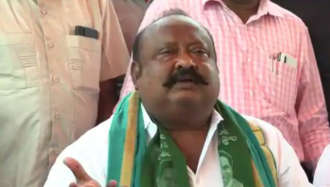 మంత్రి గంగుల కమలాకర్ ఇంట్లో ఐటీ, ఈడీ సోదాలు