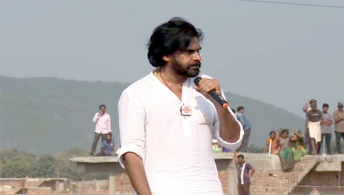 ఒక్క అవకాశం ఇస్తే మార్పెలా ఉంటుందో చూపిస్తా: పవన్