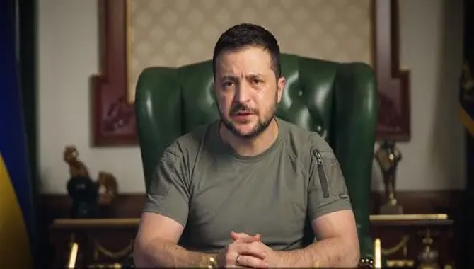 ఈ కూటమి నుంచి రష్యాను బహిష్కరించాలి… జెలెన్స్కీ విజ్ఞప్తి ఈ కూటమి నుంచి రష్యాను బహిష్కరించాలి… జెలెన్స్కీ విజ్ఞప్తి