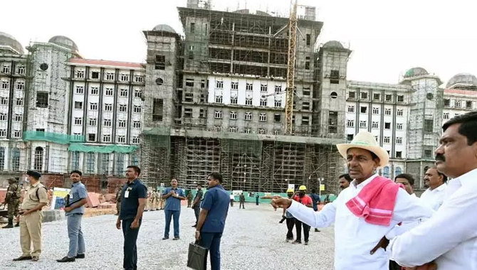 నూతన సచివాలయాన్ని పరిశీలించిన సీఎం కేసీఆర్