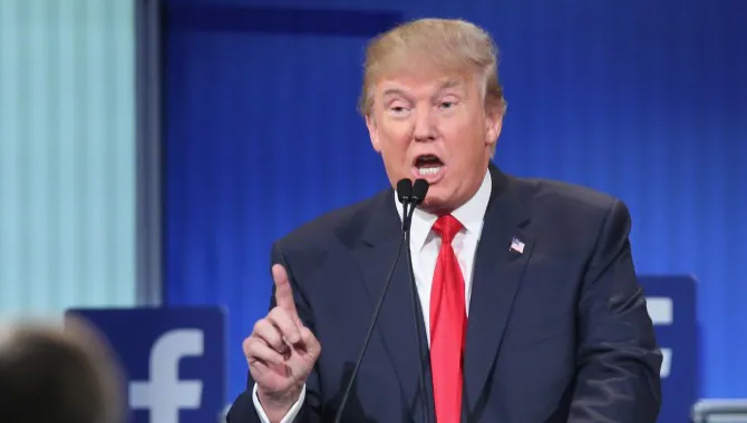 ఫేస్బుక్ ఖాతాకు డొనాల్డ్ ట్రంప్ దూరమే ఫేస్బుక్ ఖాతాకు డొనాల్డ్ ట్రంప్ దూరమే