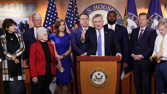 జో బైడెన్ కుటుంబంపై విచారణకు అత్యధిక ప్రాధాన్యం : రిపబ్లికన్ లు జో బైడెన్ కుటుంబంపై విచారణకు అత్యధిక ప్రాధాన్యం : రిపబ్లికన్ లు