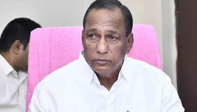 మల్లారెడ్డి విద్యాసంస్థల గుట్టురట్టు.. ఆధారాలు సేకరించామన్న అధికారులు