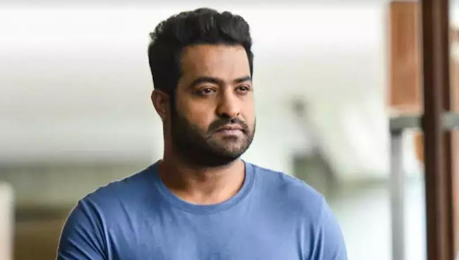 2023 లో బిజీ బిజీ గా తారక్..?