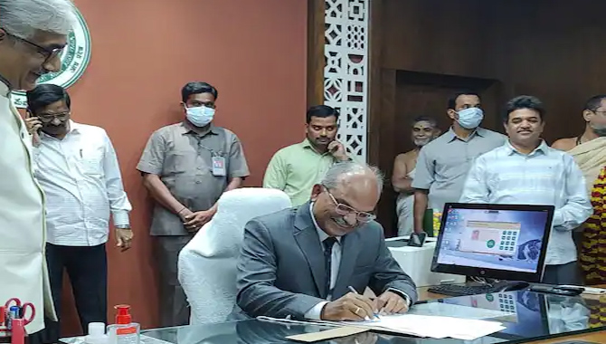 ఏపీ సీఎస్ గా కేఎస్ జవహర్ రెడ్డి బాధ్యతల స్వీకరణ