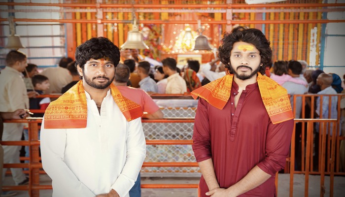 ప్రమోషన్స్ ప్రారంభించడానికి అయోధ్య ఆలయాన్ని సందర్శించిన  ‘హను-మాన్’ చిత్ర యూనిట్