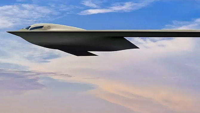 ప్రపంచంలోనే అత్యాధునిక సైనిక బాంబర్ విమానం ఇదే… ఖరీదు రూ.16,200 కోట్లు ప్రపంచంలోనే అత్యాధునిక సైనిక బాంబర్ విమానం ఇదే… ఖరీదు రూ.16,200 కోట్లు