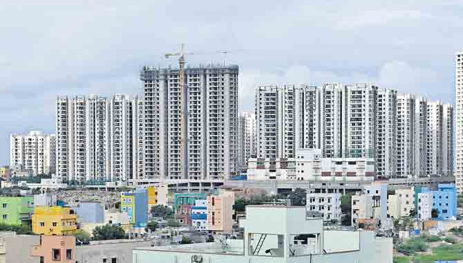 ఎన్నారైల దృష్టి హైదరాబాద్ పైనే…
