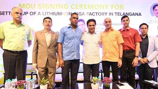 తెలంగాణలో అమరరాజా గ్రూప్ భారీ పెట్టుబడి తెలంగాణలో అమరరాజా గ్రూప్ భారీ పెట్టుబడి