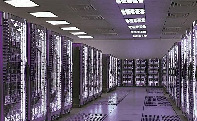 డేటా సెంటర్ లపై పెరిగిన పెట్టుబడులు డేటా సెంటర్ లపై పెరిగిన పెట్టుబడులు