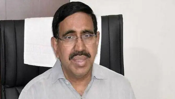 మాజీ మంత్రి నారాయణకు హైకోర్టులో ఊరట