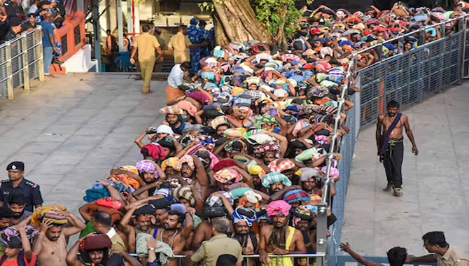 శబరిమల కిటకిట… ఒక్క రోజే రికార్డు స్థాయిలో