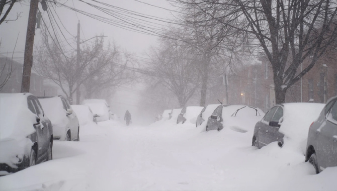 మంచు గుప్పెట్లోనే అగ్రరాజ్యం