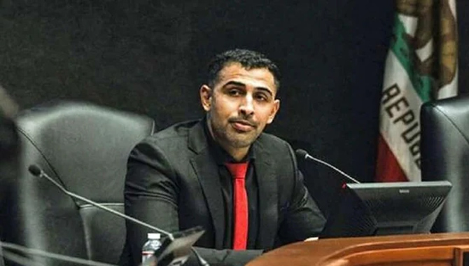 కాలిఫోర్నియాలో మొదటి సిక్కు మేయర్ భారత సంతతి వ్యక్తి