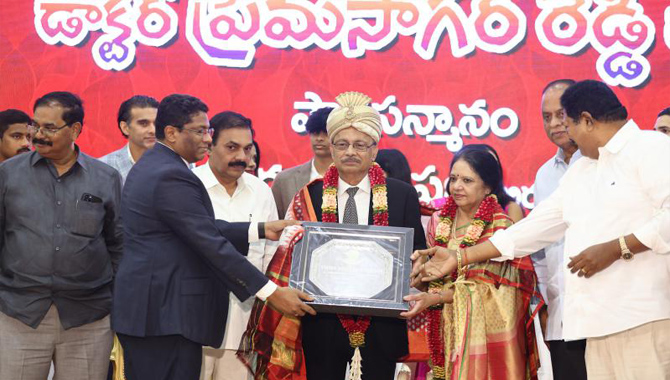 నెల్లూరులో డాక్టర్‌ ప్రేమ్‌సాగర్‌ రెడ్డికి ఘన సన్మానం… విశ్వ వైద్య విభూషణ్‌ బిరుదు ప్రదానం