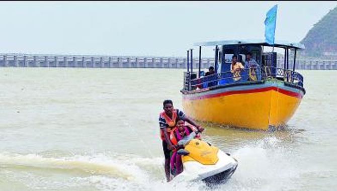 జల పర్యాటకంపై ఎపి ప్రభుత్వం దృష్టి