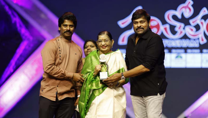 కన్నుల పండువగా 21వ “సంతోషం సౌత్ ఇండియా ఫిల్మ్ అవార్డ్స్