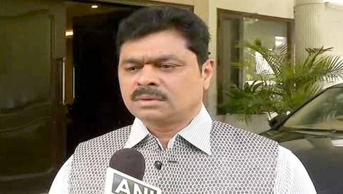 వెంటనే ఆ జోవోను వెనక్కి తీసుకోవాలి : సీఎం రమేష్