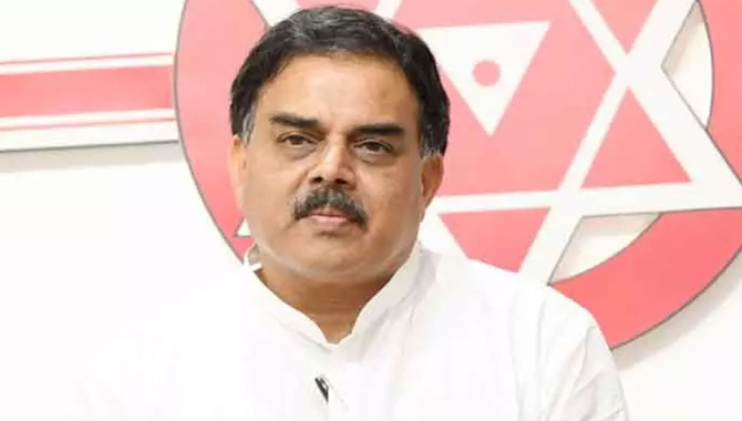 వైసీపీ వైఖరిని తప్పుబట్టిన నాదెండ్ల మనోహర్