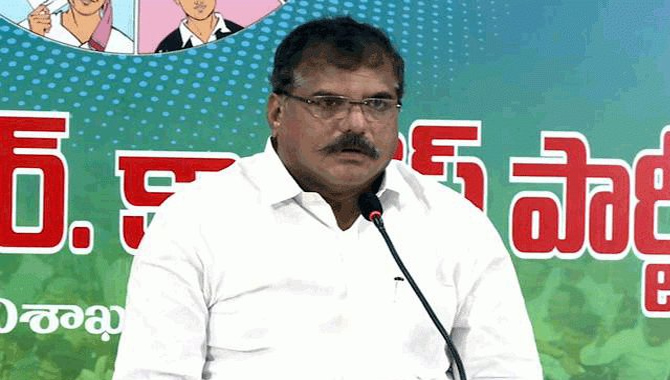 విద్యార్థులు ఉన్నత స్థాయికి చేరాలనేదే ప్రభుత్వ ఆకాంక్ష: బొత్స