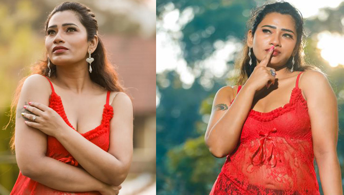 Sanjana Naidu Stills