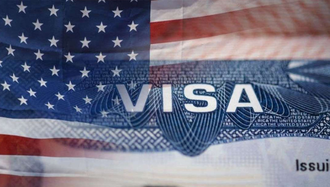 అమెరికా వీసా ఇక మరింత భారమేనా? అమెరికా వీసా ఇక మరింత భారమేనా?