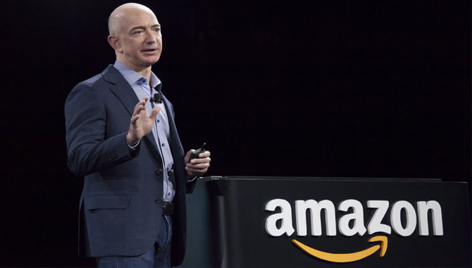 అమెజాన్ అధినేతకు భారీ షాక్.. ఒక్క రోజే అమెజాన్ అధినేతకు భారీ షాక్.. ఒక్క రోజే