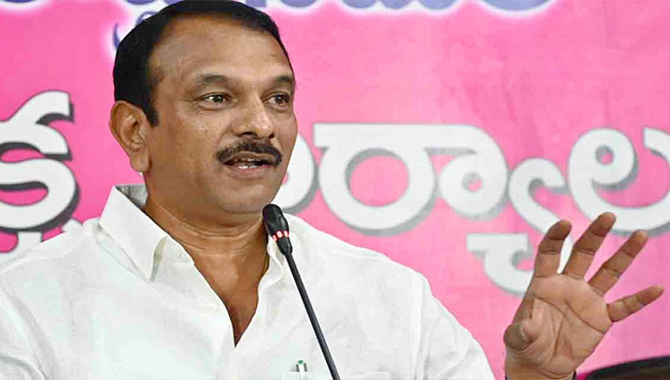 మాపై రేవంత్ ఫిర్యాదు చేయడం ఏంటి: సుధీర్ రెడ్డి