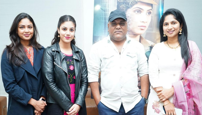 డైరెక్టర్ నక్కిన త్రినాధరావు విడుదల చేసిన “క్షణం ఒక యుగం” ఫస్ట్ లుక్ పోస్టర్ 