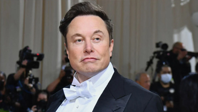 ఎలాన్ మస్క్ మరో ఘనత… చరిత్రలో ఏ సంపన్నడూ ఈ స్థాయిలో