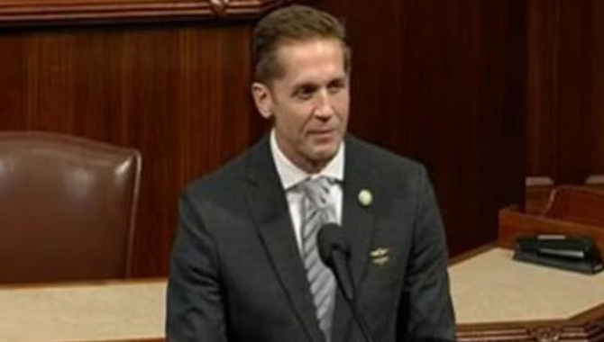 భారతీయ అమెరికన్ లు గొప్ప దేశభక్తులు: రిపబ్లికన్ నేత